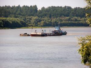 Судно "Орлан" с грузом топлива идёт на север.