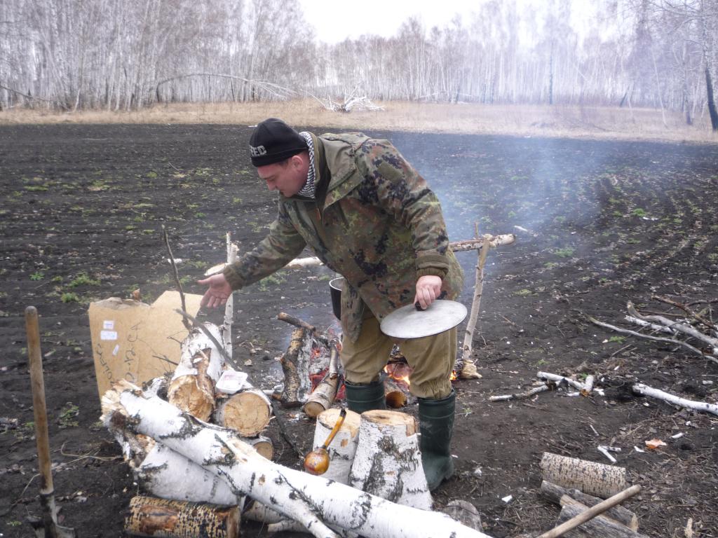 Весна 2014. Подготовка обеда.